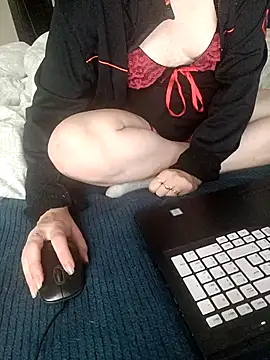 Snapshot of AnnalSV91 chatting on October 2, 2025, 11:17 am AnnalSV91 online show from October 2, 2025, 11:17 am