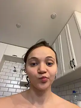 Snapshot of TheYourL chatting on December 28, 2024, 8:58 pm TheYourL online show from December 28, 2024, 8:58 pm