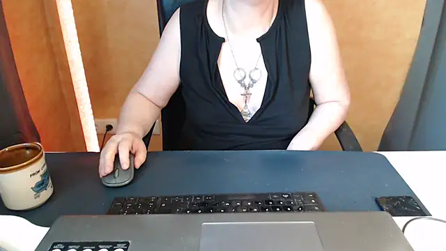 Sweet Phoenix online show from May 16, 2026, 12:26 pm