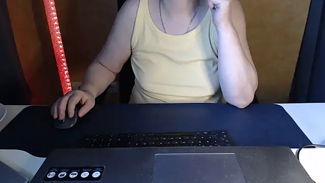 Snapshot of Sweet_Phoenix chatting on May 24, 2026, 7:24 am Sweet Phoenix online show from May 24, 2026, 7:24 am