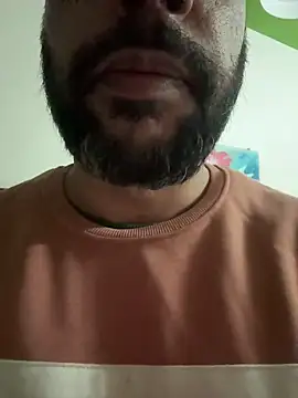 Snapshot of skyisthelimit12 chatting on December 31, 2024, 2:40 am skyisthelimit12 online show from December 31, 2024, 2:40 am