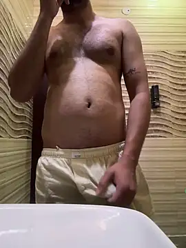 Snapshot of skyisthelimit12 chatting on March 18, 2025, 2:36 am skyisthelimit12 online show from March 18, 2025, 2:36 am