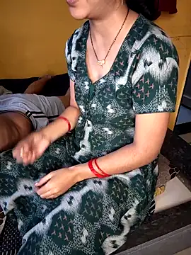 Snapshot of lovelygirl4567 chatting on September 23, 2025, 4:04 am lovelygirl4567 online show from September 23, 2025, 4:04 am