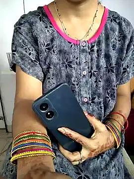 lovelygirl4567 online show from January 16, 2026, 5:55 am