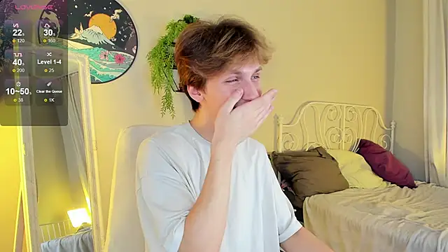 Snapshot of Adrian_Di chatting on December 30, 2024, 6:53 am Adrian Di online show from December 30, 2024, 6:53 am