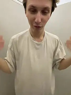 Snapshot of Adrian_Di chatting on December 30, 2024, 1:03 pm Adrian Di online show from December 30, 2024, 1:03 pm