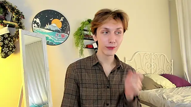 Snapshot of Adrian_Di chatting on January 8, 2025, 6:41 am Adrian Di online show from January 8, 2025, 6:41 am