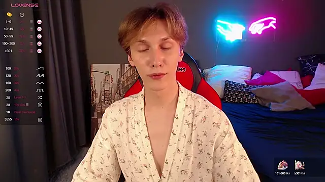 Snapshot of Adrian_Di chatting on January 16, 2025, 3:24 pm Adrian Di online show from January 16, 2025, 3:24 pm