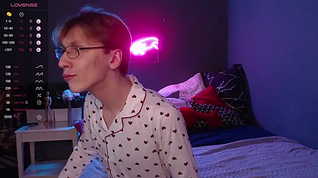 Snapshot of Adrian_Di chatting on January 23, 2025, 4:15 pm Adrian Di online show from January 23, 2025, 4:15 pm