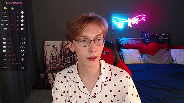 Snapshot of Adrian_Di chatting on January 27, 2025, 3:39 pm Adrian Di online show from January 27, 2025, 3:39 pm