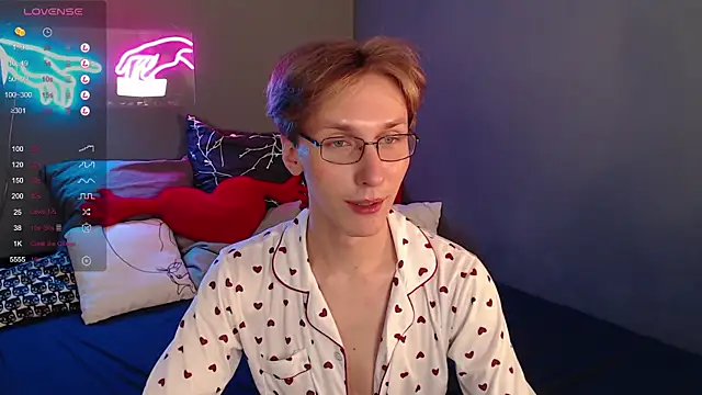 Snapshot of Adrian_Di chatting on January 27, 2025, 6:41 pm Adrian Di online show from January 27, 2025, 6:41 pm