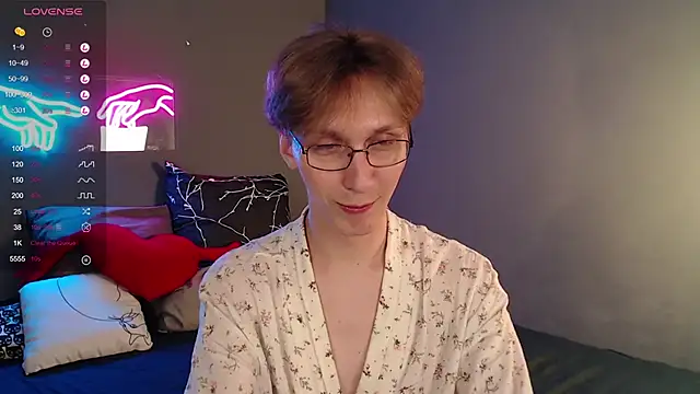 Snapshot of Adrian_Di chatting on January 31, 2025, 7:18 pm Adrian Di online show from January 31, 2025, 7:18 pm