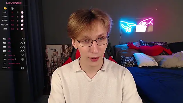 Snapshot of Adrian_Di chatting on February 1, 2025, 10:59 am Adrian Di online show from February 1, 2025, 10:59 am