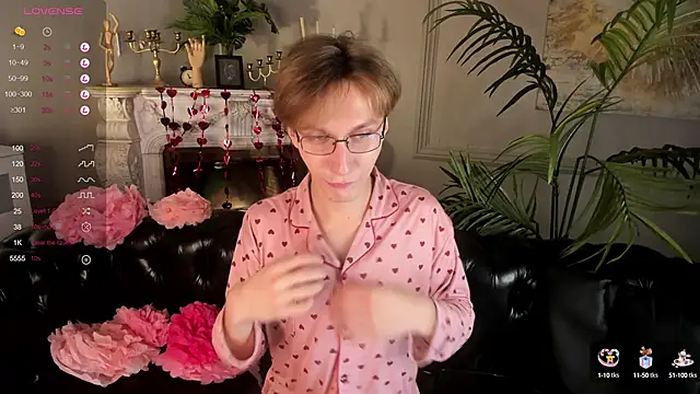 Snapshot of Adrian_Di chatting on February 11, 2025, 4:02 pm Adrian Di online show from February 11, 2025, 4:02 pm