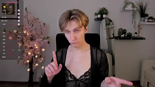 Snapshot of Adrian_Di chatting on March 2, 2025, 4:32 pm Adrian Di online show from March 2, 2025, 4:32 pm