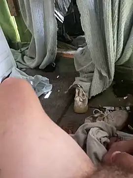 Snapshot of Cloudin_around chatting on March 7, 2026, 3:09 pm Cloudin around online show from March 7, 2026, 3:09 pm