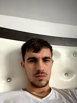 Snapshot of Demonpull69 chatting on November 20, 2025, 9:09 am Demonpull69 online show from November 20, 2025, 9:09 am