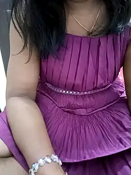 Tamil Vishalini online show from December 2, 2025, 6:52 am