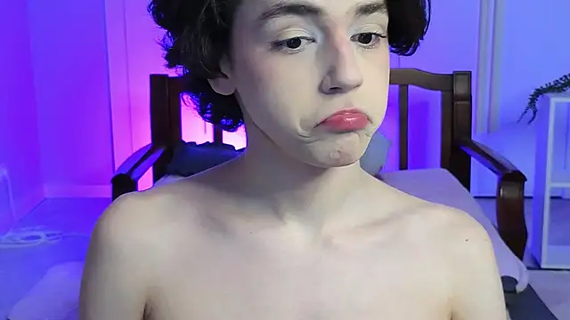 b0y fantasy online show from January 4, 2025, 6:40 pm