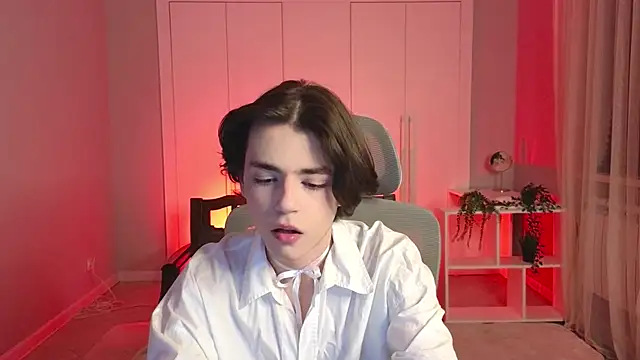 b0y fantasy online show from January 12, 2025, 7:10 pm