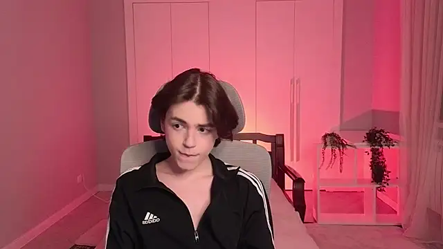 b0y fantasy online show from January 23, 2025, 6:03 pm