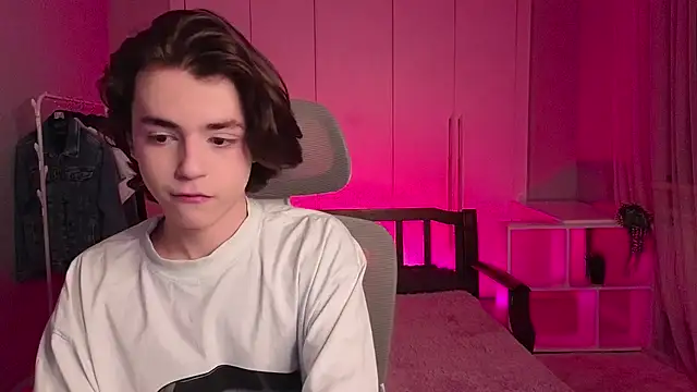 b0y fantasy online show from March 17, 2025, 3:40 pm