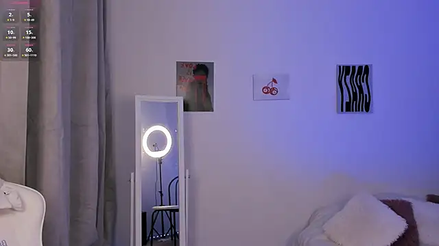 Snapshot of MiaVixxen chatting on February 3, 2025, 6:34 am MiaVixxen online show from February 3, 2025, 6:34 am