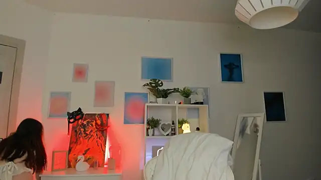 Snapshot of MiaVixxen chatting on October 25, 2025, 4:42 am MiaVixxen online show from October 25, 2025, 4:42 am