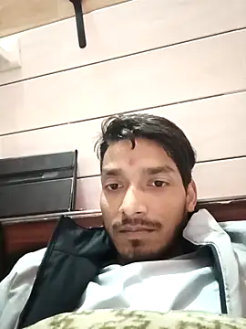 Snapshot of Tarun_0026 chatting on January 24, 2025, 2:41 pm Tarun 0026 online show from January 24, 2025, 2:41 pm