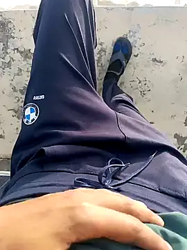 Snapshot of Tarun_0026 chatting on February 3, 2025, 10:03 am Tarun 0026 online show from February 3, 2025, 10:03 am