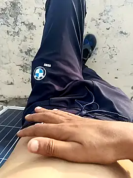 Snapshot of Tarun_0026 chatting on February 4, 2025, 10:43 am Tarun 0026 online show from February 4, 2025, 10:43 am