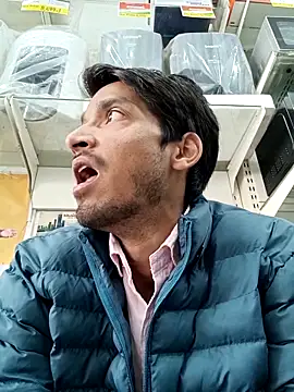 Snapshot of Tarun_0026 chatting on February 13, 2025, 11:28 am Tarun 0026 online show from February 13, 2025, 11:28 am