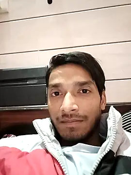 Snapshot of Tarun_0026 chatting on February 13, 2025, 2:42 pm Tarun 0026 online show from February 13, 2025, 2:42 pm