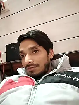 Snapshot of Tarun_0026 chatting on March 5, 2025, 3:07 pm Tarun 0026 online show from March 5, 2025, 3:07 pm