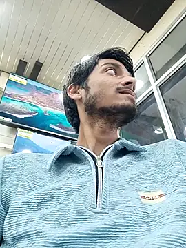 Snapshot of Tarun_0026 chatting on March 8, 2025, 12:30 pm Tarun 0026 online show from March 8, 2025, 12:30 pm