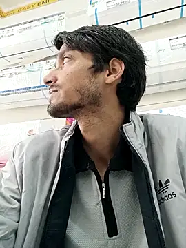 Snapshot of Tarun_0026 chatting on March 15, 2025, 10:03 am Tarun 0026 online show from March 15, 2025, 10:03 am