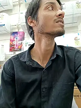 Snapshot of Tarun_0026 chatting on March 19, 2025, 12:23 pm Tarun 0026 online show from March 19, 2025, 12:23 pm