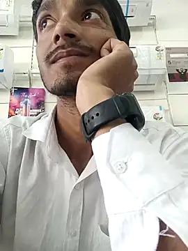 Snapshot of Tarun_0026 chatting on March 21, 2025, 9:01 am Tarun 0026 online show from March 21, 2025, 9:01 am