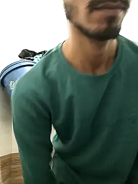 Snapshot of Tarun_0026 chatting on September 30, 2025, 2:44 pm Tarun 0026 online show from September 30, 2025, 2:44 pm