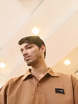 Snapshot of Tarun_0026 chatting on October 12, 2025, 5:28 am Tarun 0026 online show from October 12, 2025, 5:28 am