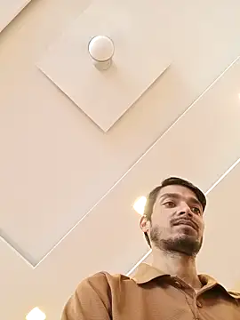 Snapshot of Tarun_0026 chatting on October 25, 2025, 5:15 am Tarun 0026 online show from October 25, 2025, 5:15 am