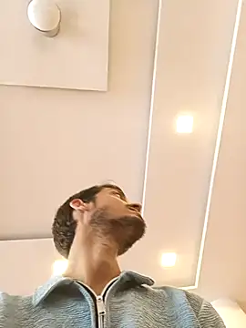 Snapshot of Tarun_0026 chatting on October 26, 2025, 5:35 am Tarun 0026 online show from October 26, 2025, 5:35 am