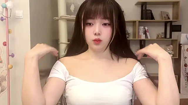 Chenjing0 online show from October 14, 2025, 2:45 am