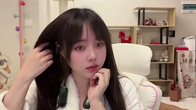 Chenjing0 online show from March 12, 2026, 12:55 pm