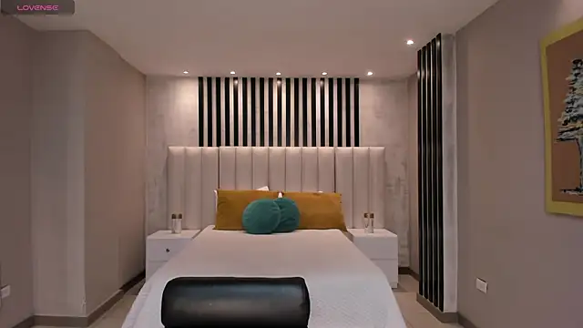 Snapshot of NiaSalvatore chatting on September 21, 2025, 4:52 pm NiaSalvatore online show from September 21, 2025, 4:52 pm