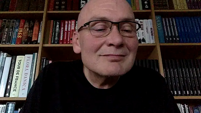 Snapshot of Parleg2 chatting on September 22, 2025, 4:53 pm Parleg2 online show from September 22, 2025, 4:53 pm