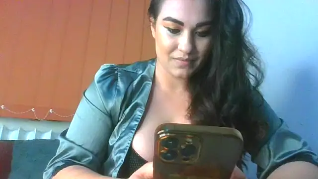 Snapshot of TheTopSecret chatting on November 30, 2025, 6:45 pm TheTopSecret online show from November 30, 2025, 6:45 pm