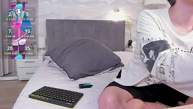 Snapshot of Tayller_Jonson chatting on February 5, 2025, 9:15 am Tayller Jonson online show from February 5, 2025, 9:15 am