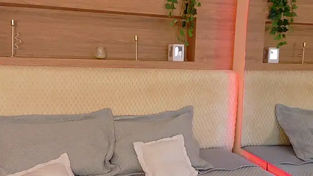 AbieHills online show from November 14, 2025, 11:31 am