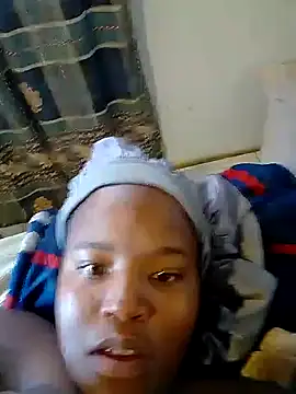 Snapshot of KMbesxxx chatting on January 25, 2025, 6:55 am KMbesxxx online show from January 25, 2025, 6:55 am